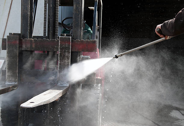 Best Roof Washing  in Lilburn, GA